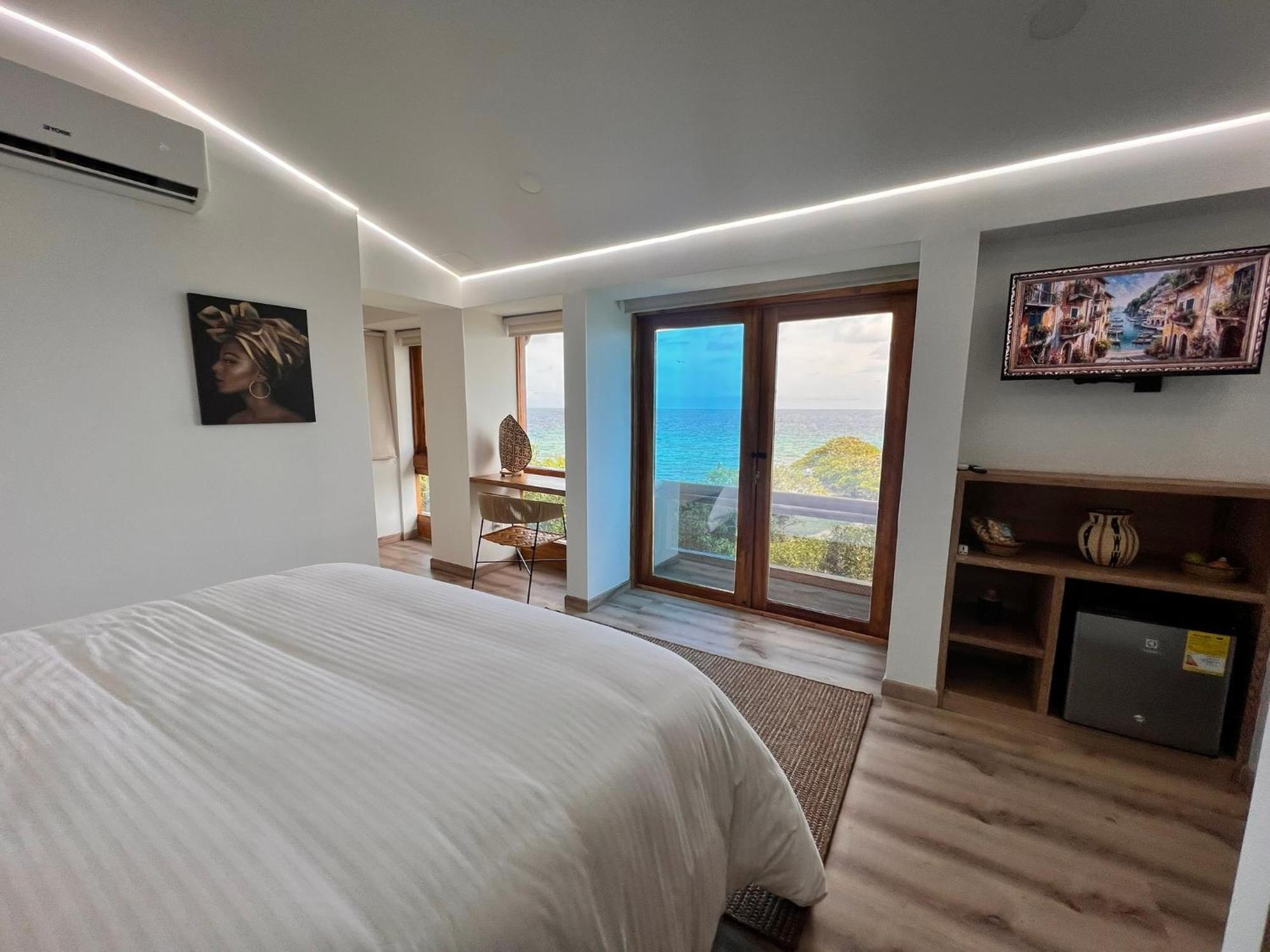 Pao Pao Hotel & Beach Club Isla Grande  Bagian luar foto