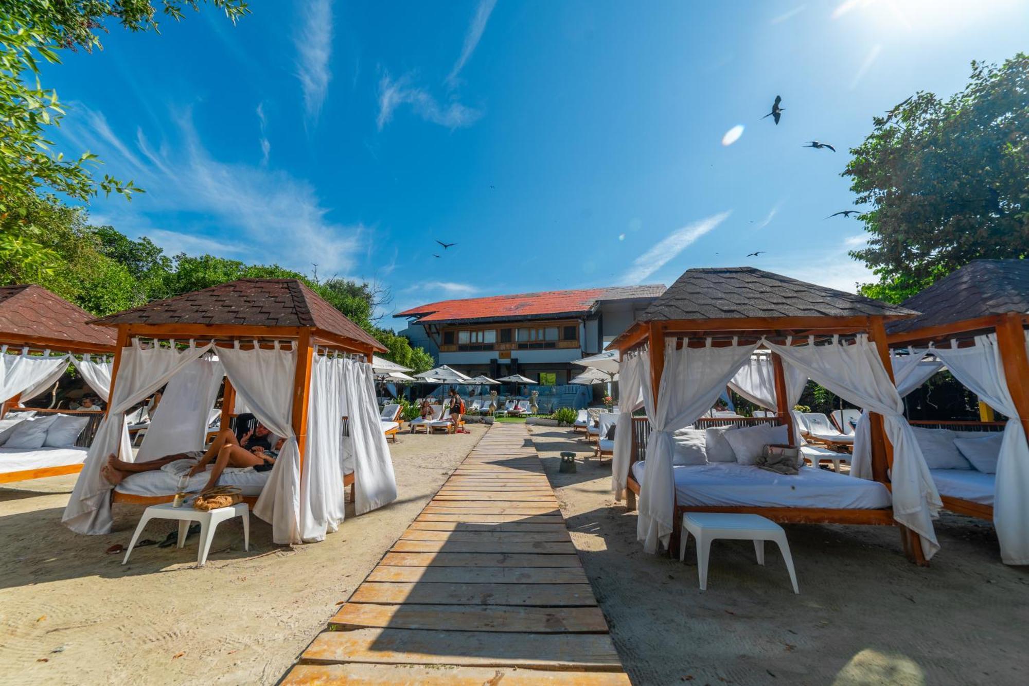 Pao Pao Hotel & Beach Club Isla Grande  Bagian luar foto